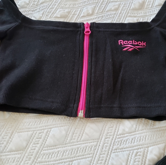 Top - Picture 2 of 5